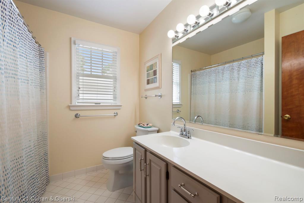 551 N Evergreen Street Property Photo 26