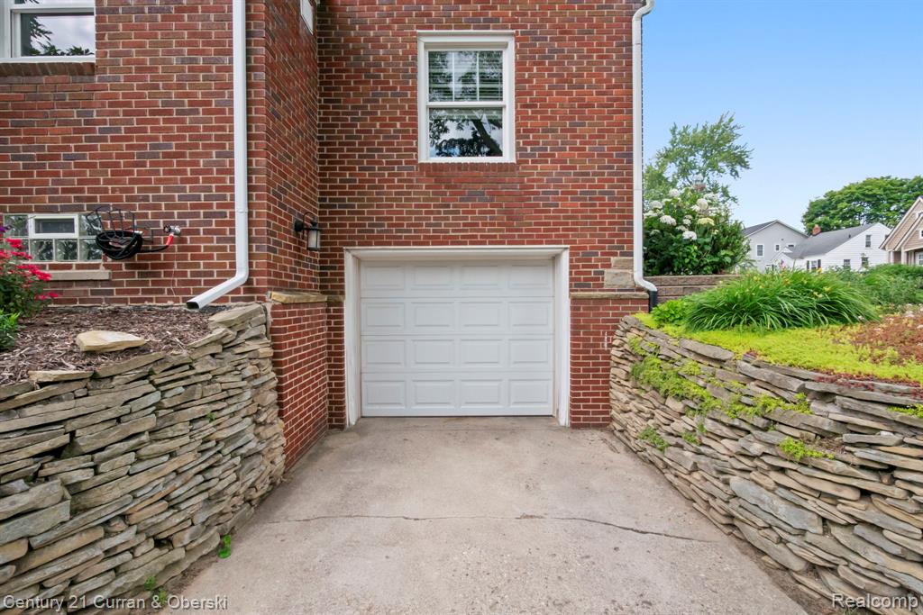 551 N Evergreen Street Property Photo 36