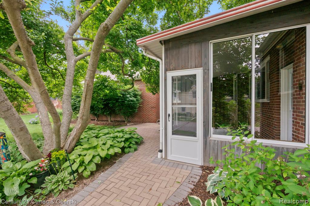 551 N Evergreen Street Property Photo 37