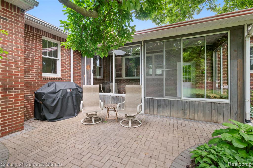 551 N Evergreen Street Property Photo 38