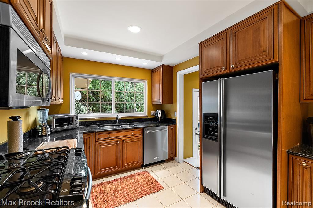 18408 Beverly Road Property Photo 10