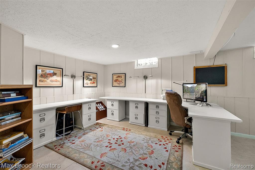 18408 Beverly Road Property Photo 19