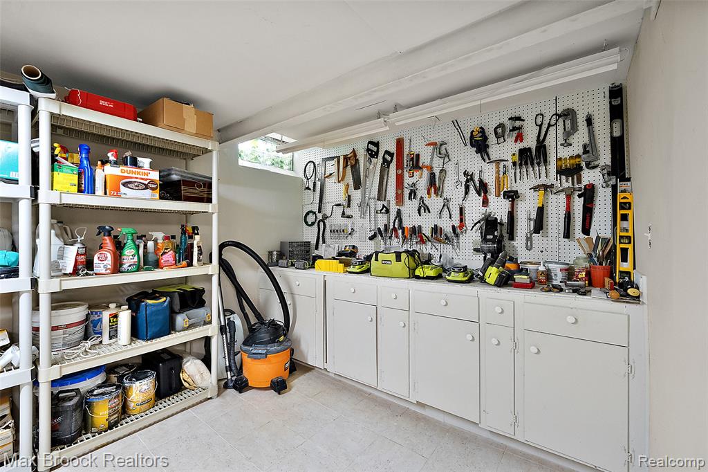 18408 Beverly Road Property Photo 25