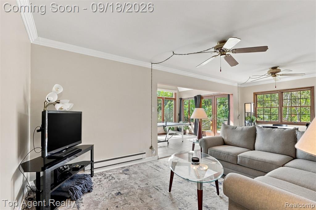 247 Scott Road Property Photo 9