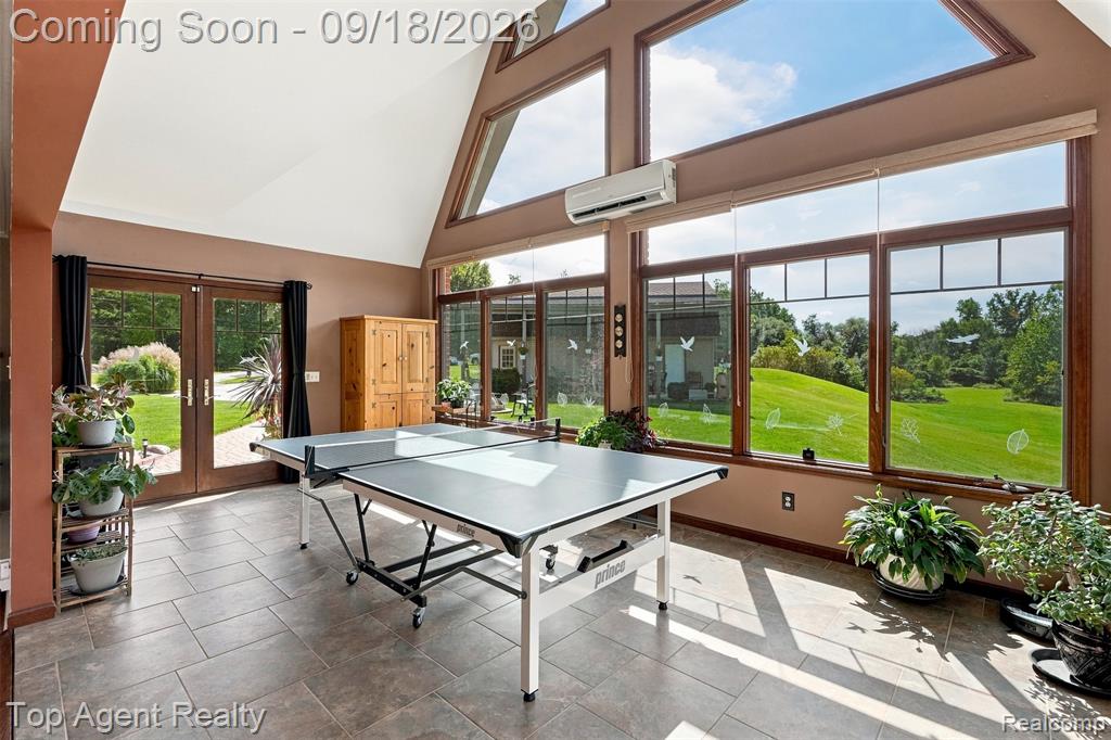 247 Scott Road Property Photo 17