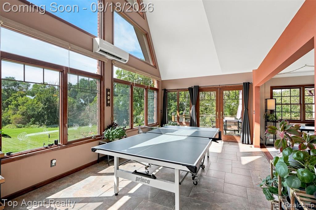 247 Scott Road Property Photo 18
