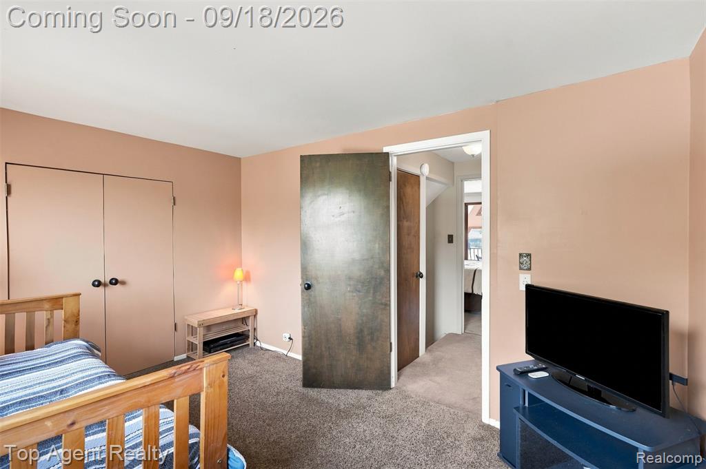247 Scott Road Property Photo 24