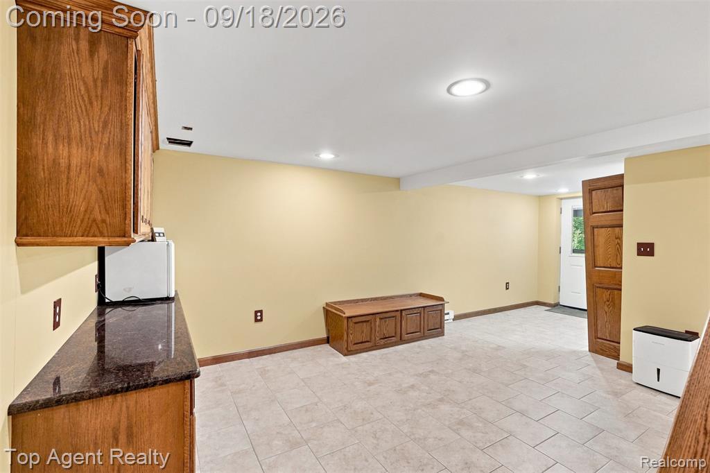 247 Scott Road Property Photo 34