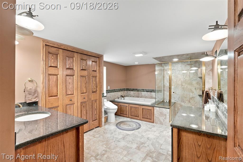 247 Scott Road Property Photo 36