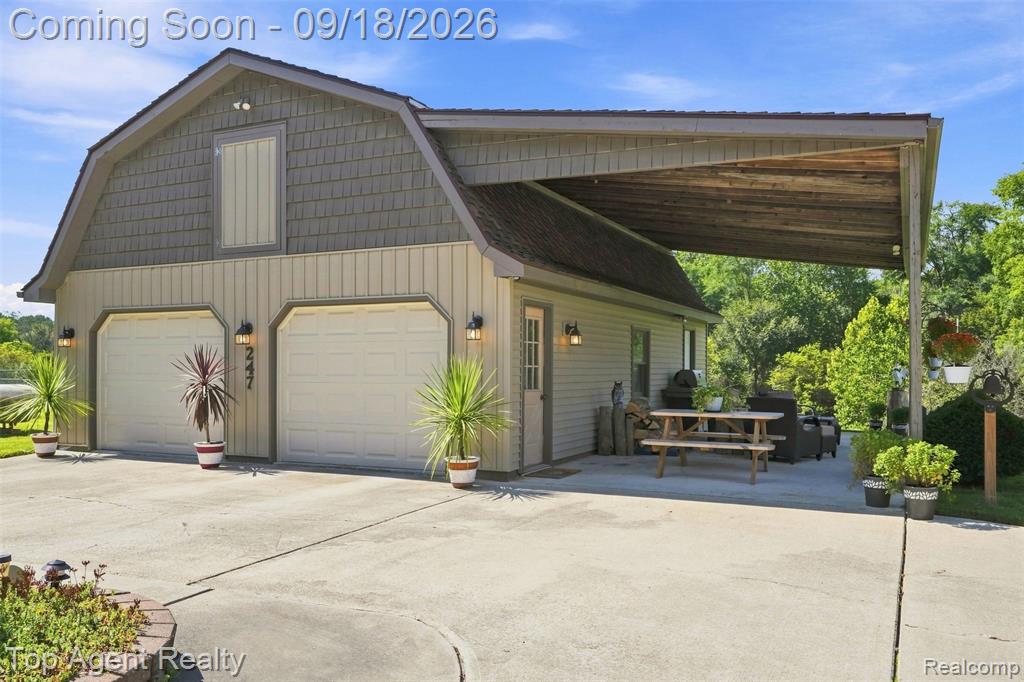 247 Scott Road Property Photo 42