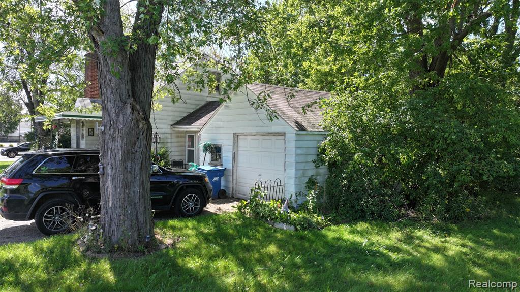 1220 Belsay Property Photo 4