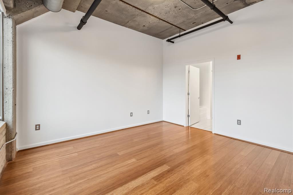 315 2nd Street Property Photo 13