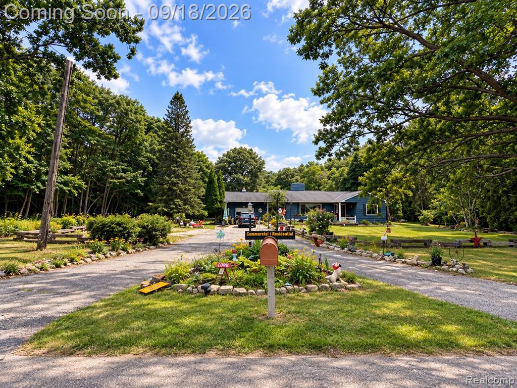717 E Parkdale Avenue Property Photo 3
