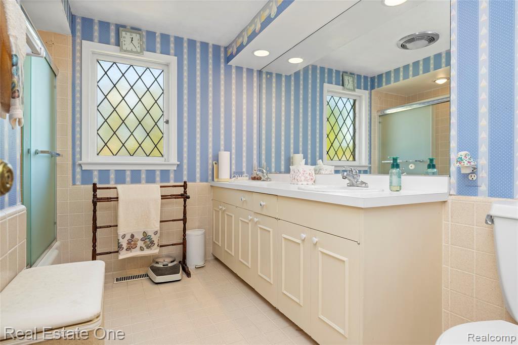 69 Willow Tree Place Property Photo 45