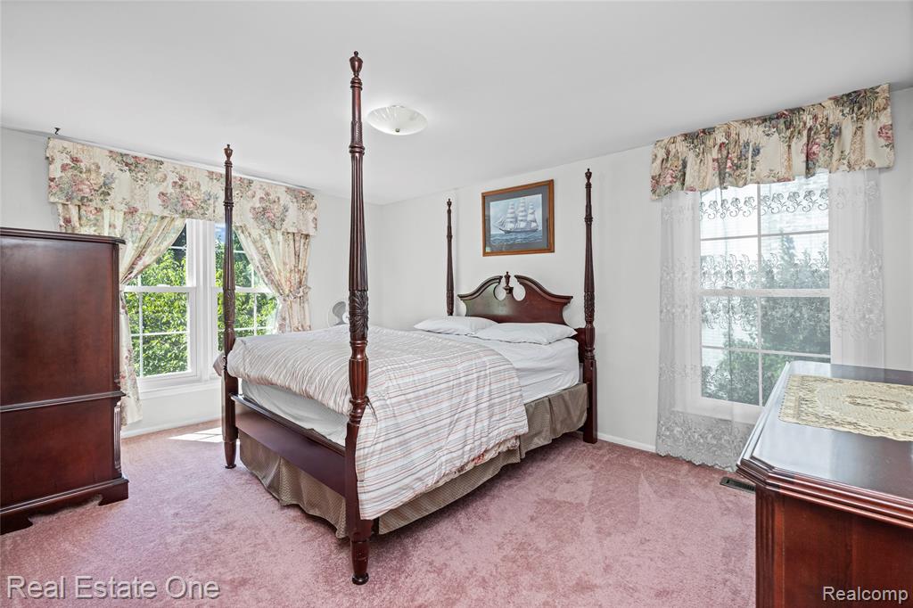 69 Willow Tree Place Property Photo 52
