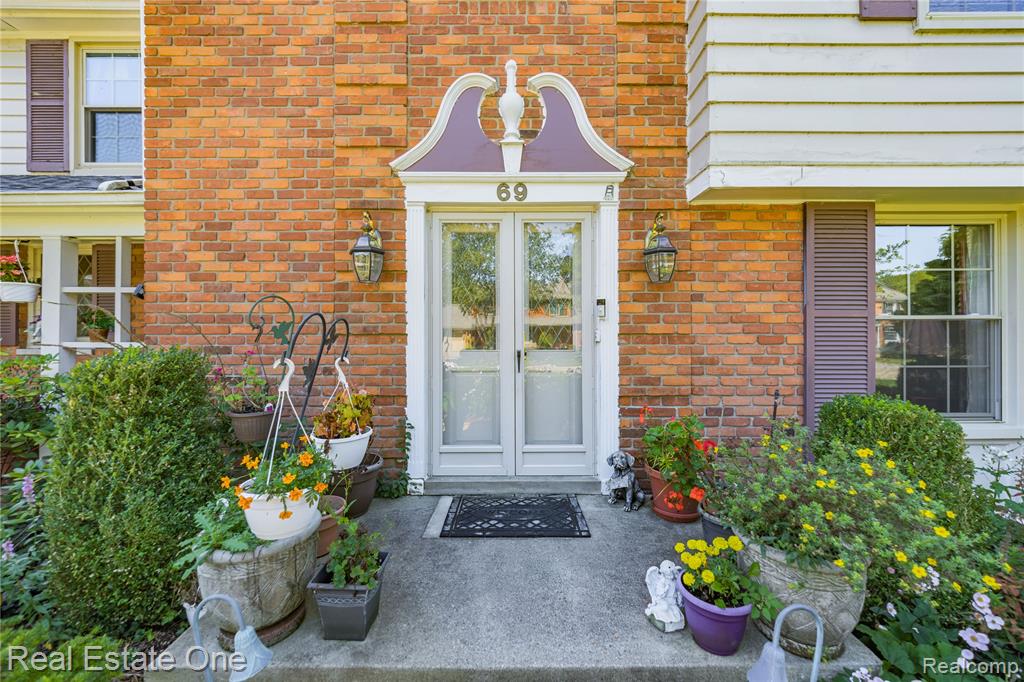 69 Willow Tree Place Property Photo 64