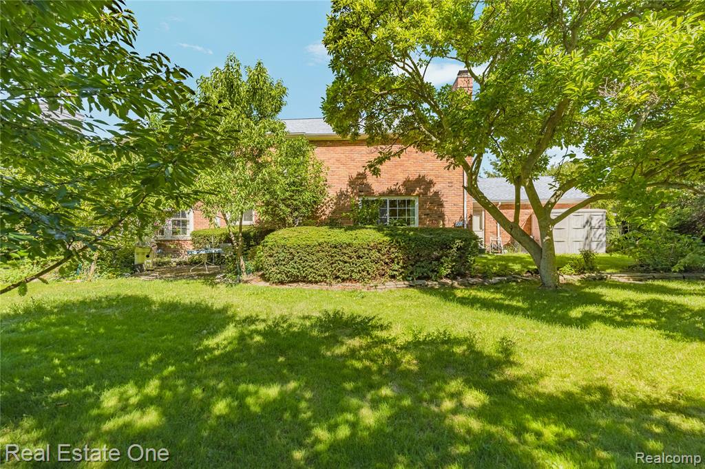 69 Willow Tree Place Property Photo 71