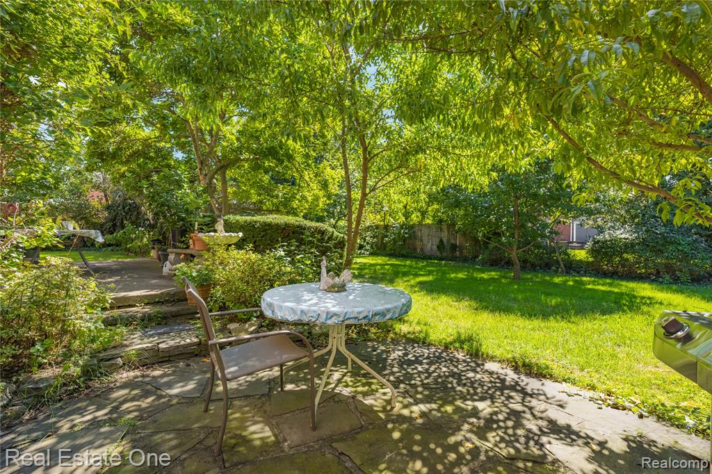 69 Willow Tree Place Property Photo 74