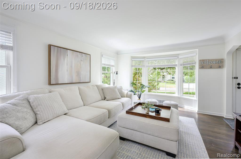 1617 Penistone Street Property Photo 2