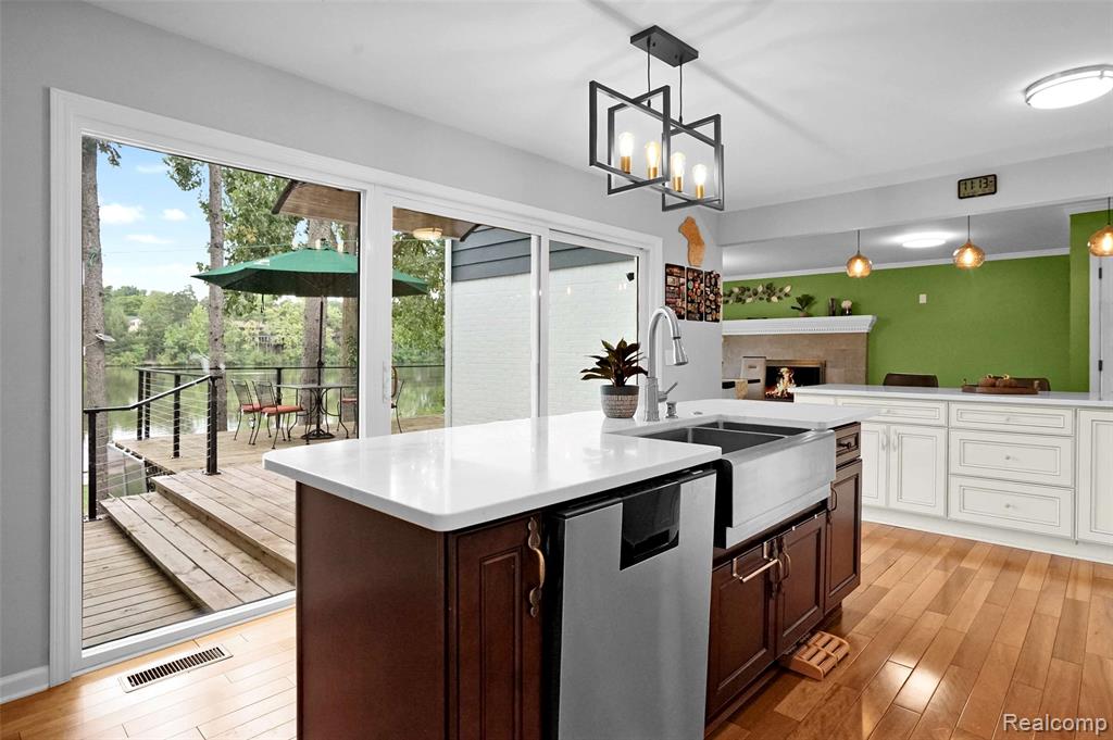 5076 Watergate Road Property Photo 22