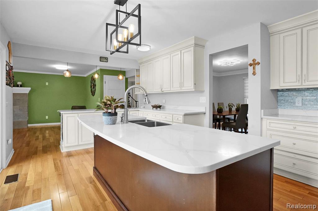 5076 Watergate Road Property Photo 23