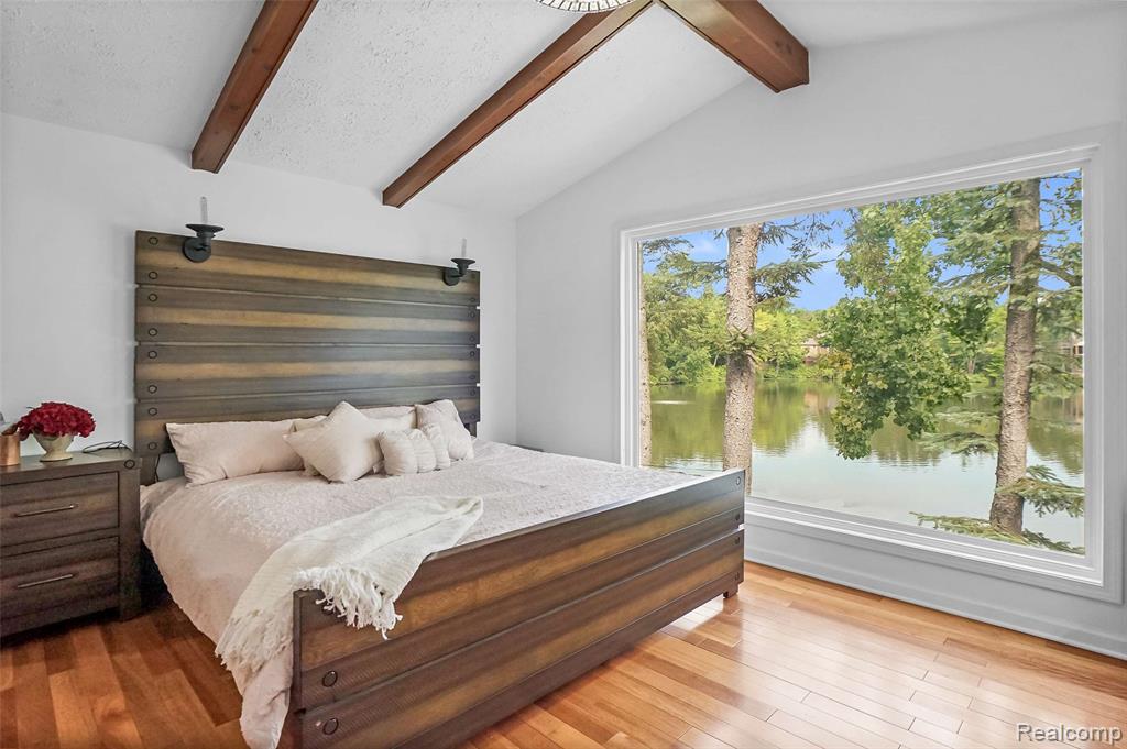 5076 Watergate Road Property Photo 37