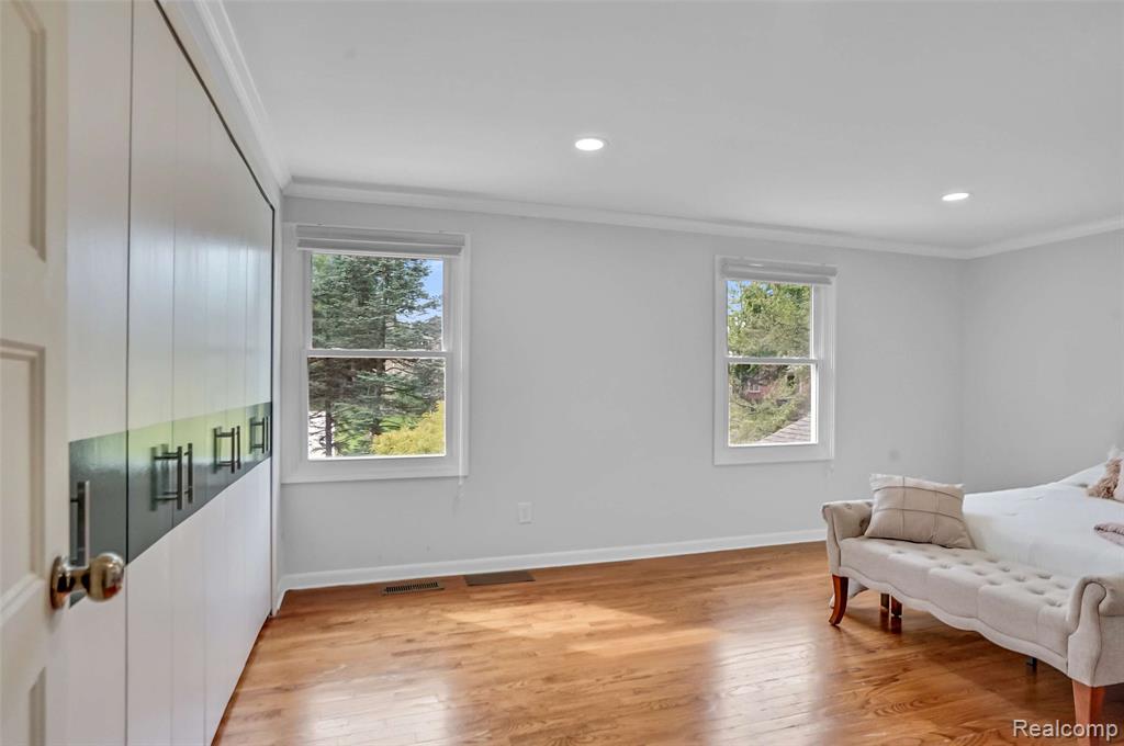 5076 Watergate Road Property Photo 40