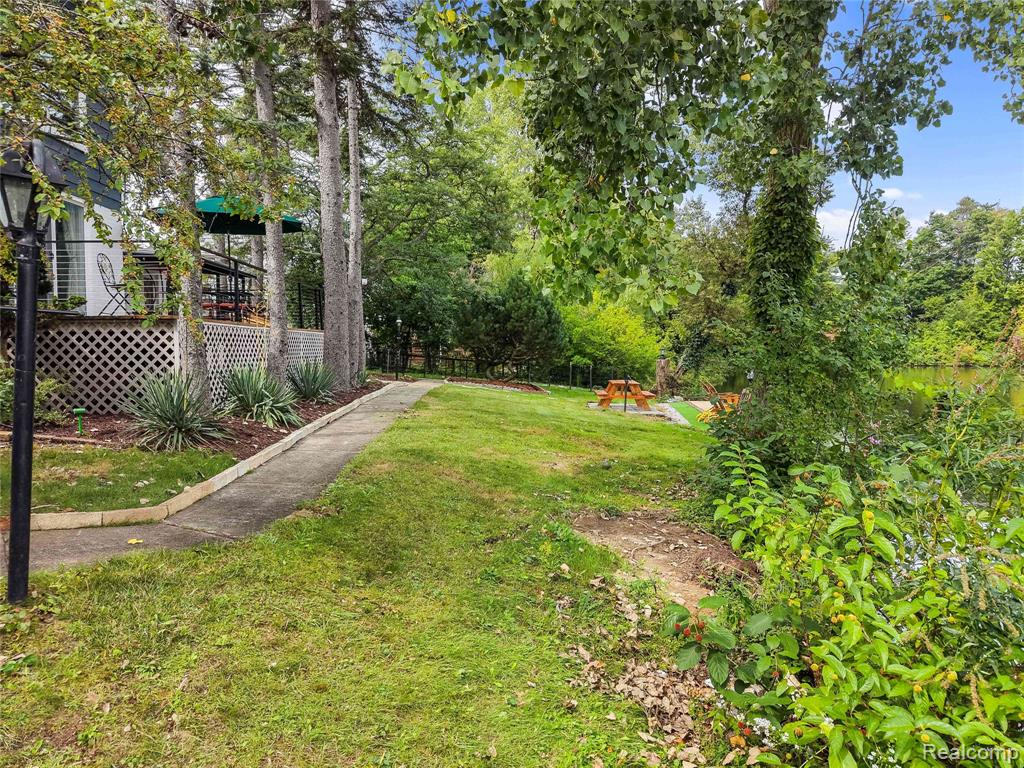 5076 Watergate Road Property Photo 65