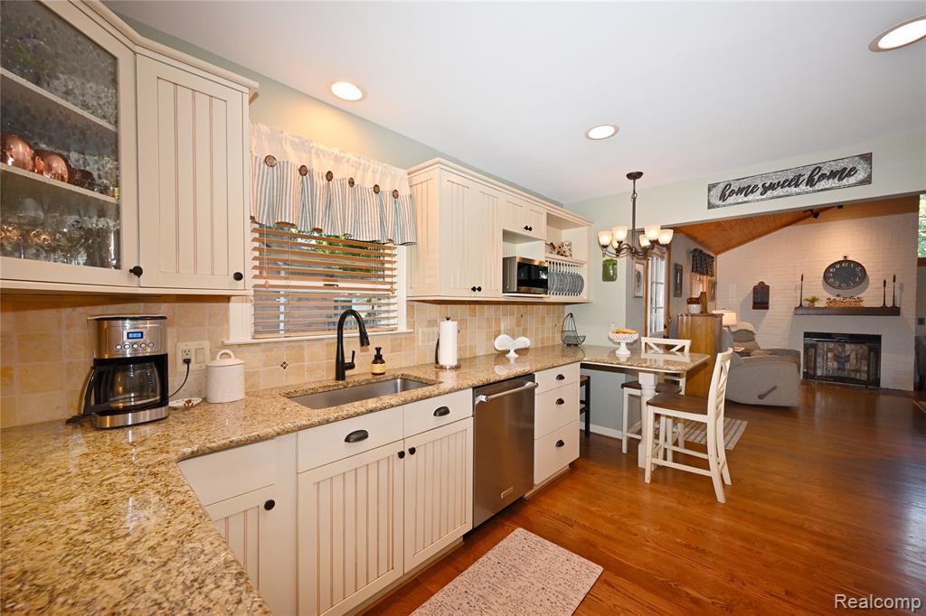 4187 Kenmore Road Property Photo 10