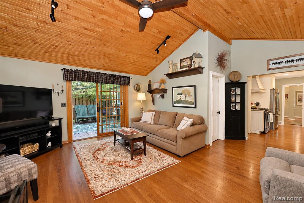 4187 Kenmore Road Property Photo 15