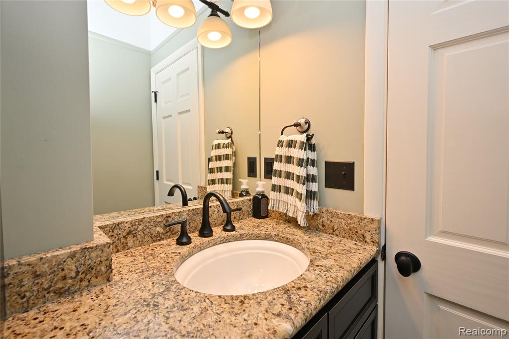 4187 Kenmore Road Property Photo 20