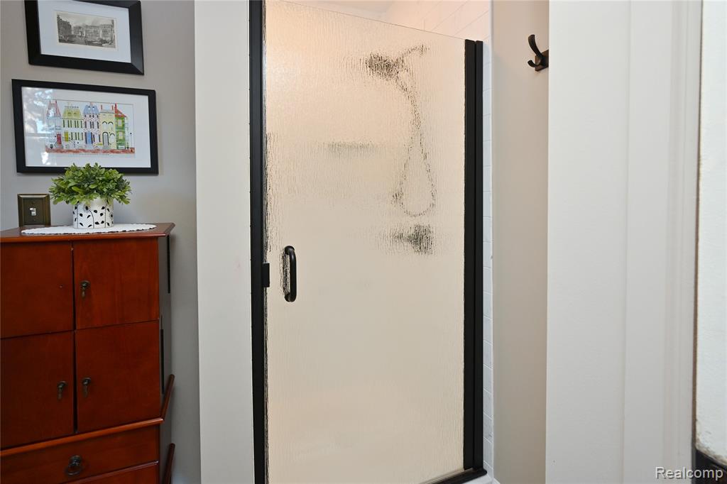 4187 Kenmore Road Property Photo 21