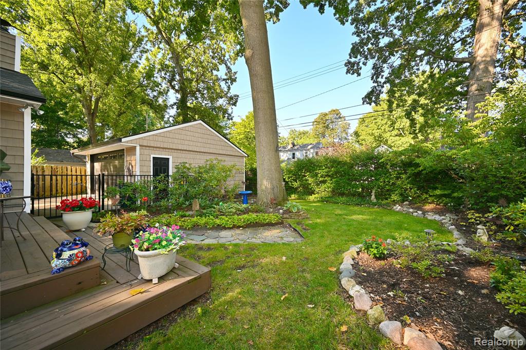 4187 Kenmore Road Property Photo 35