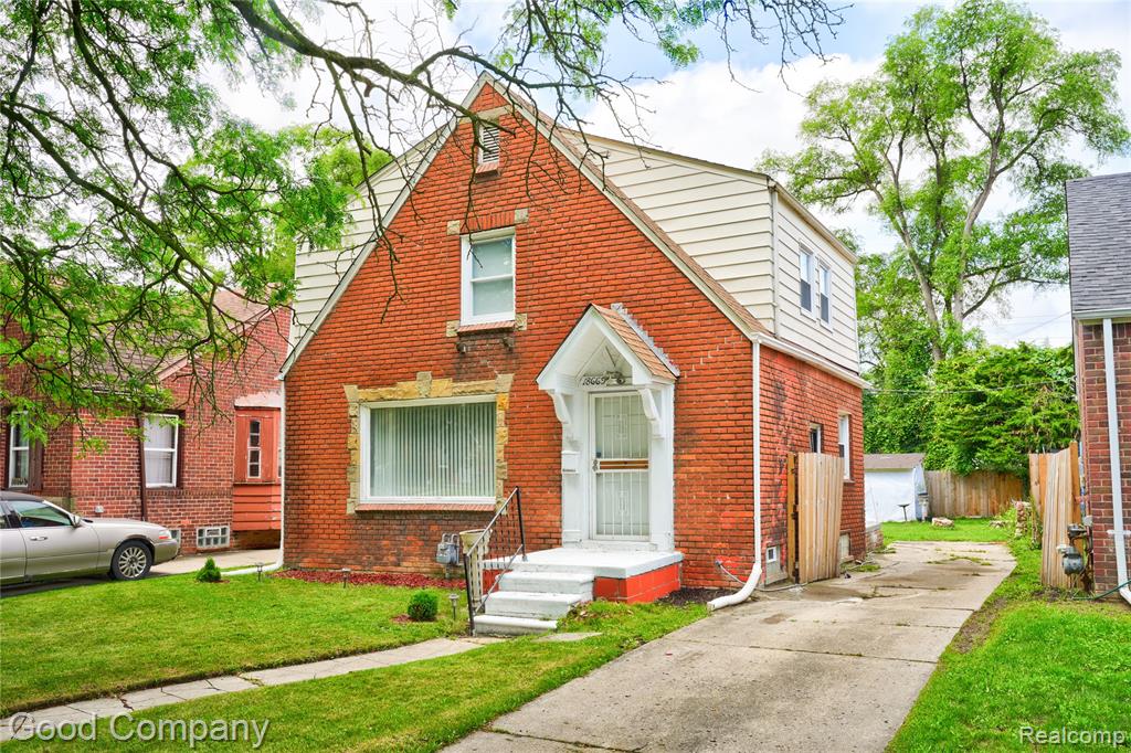 18669 Coyle Street Property Photo 1