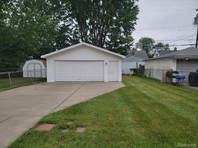 21828 Rausch Avenue Property Photo 3