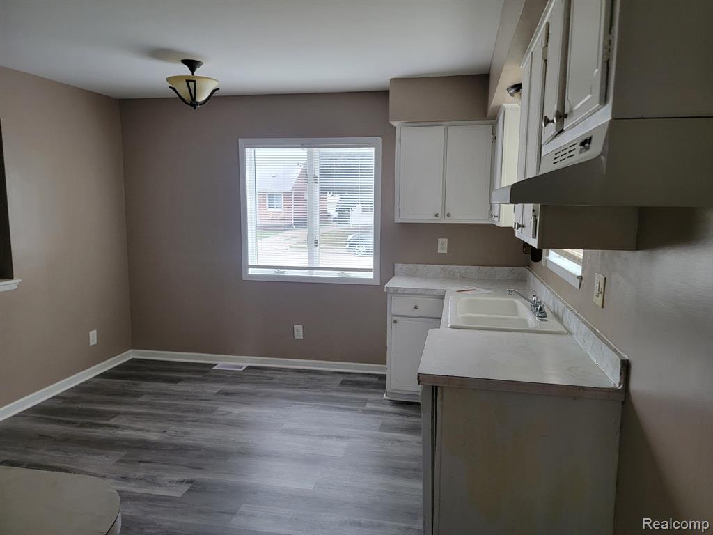 21828 Rausch Avenue Property Photo 5