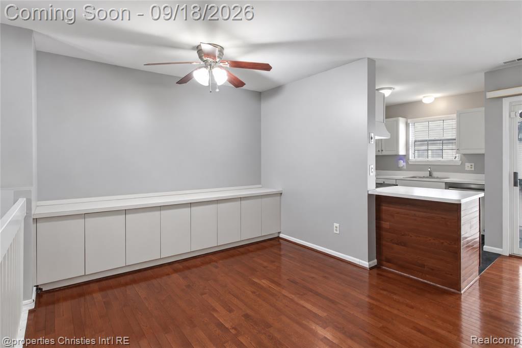 127 N Georgetown Square Property Photo 8