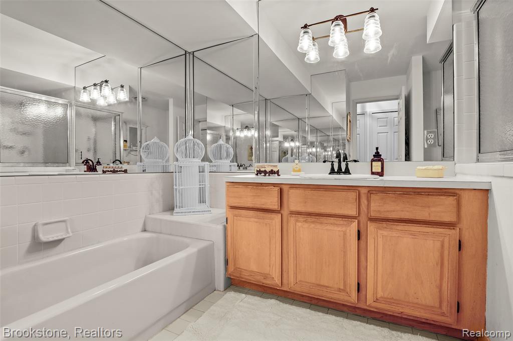 16820 Crystal Drive Property Photo 15