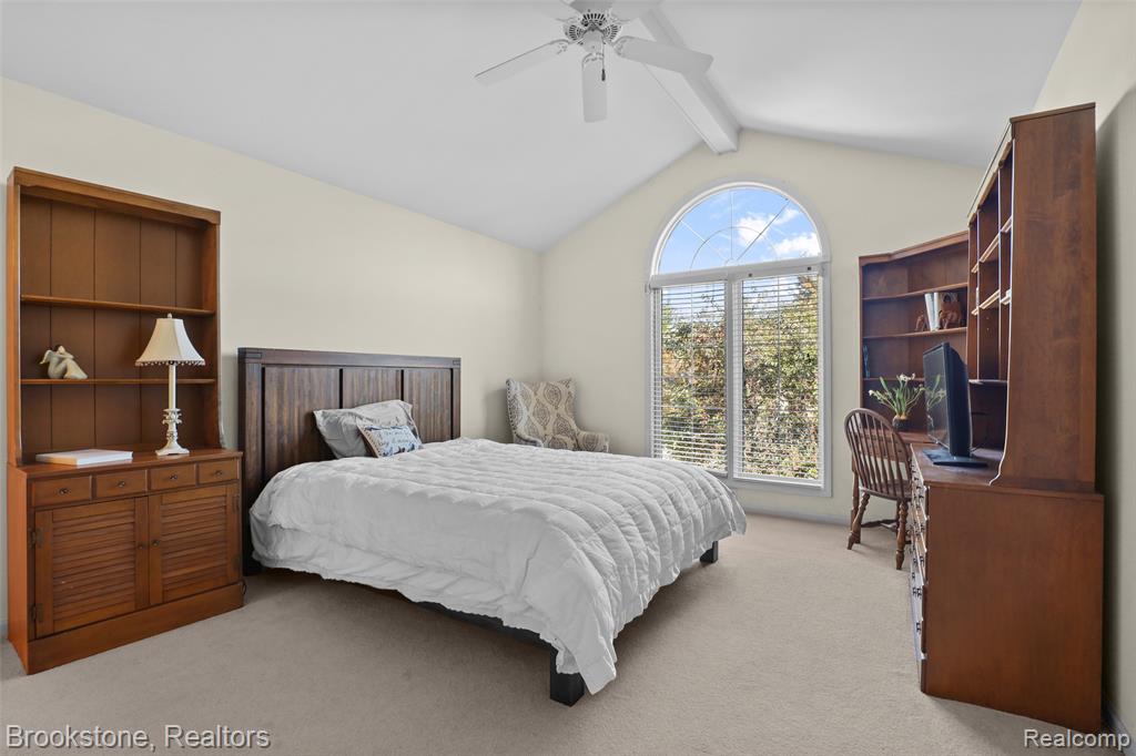 16820 Crystal Drive Property Photo 22