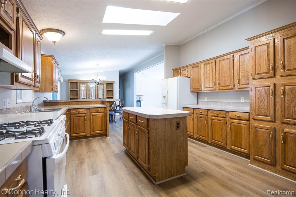 598 Trout Lake Court Property Photo 8