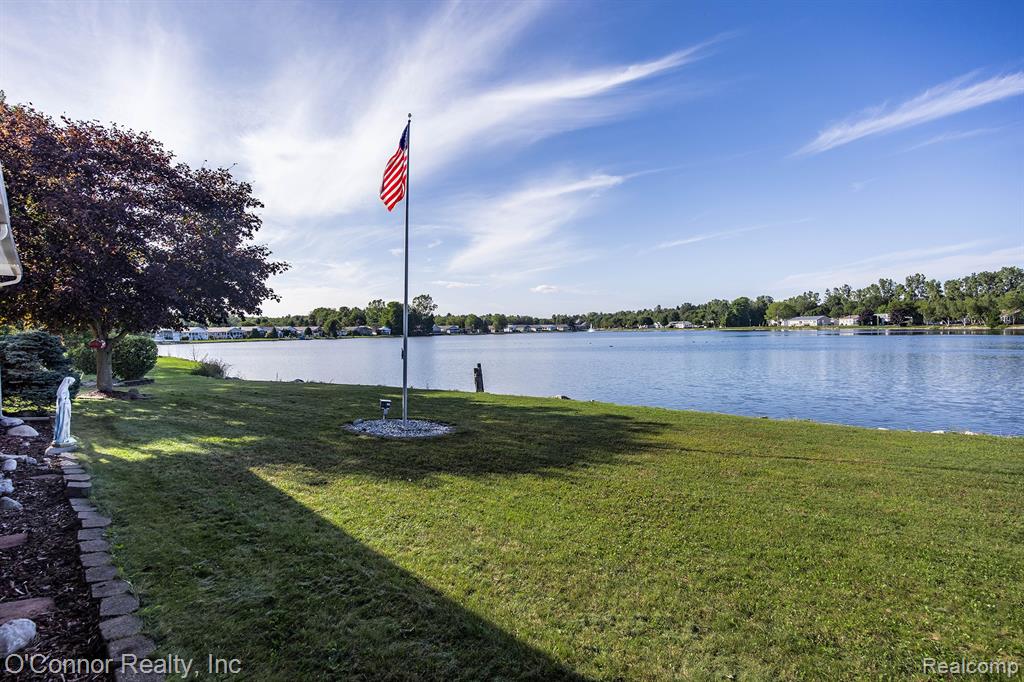 598 Trout Lake Court Property Photo 27