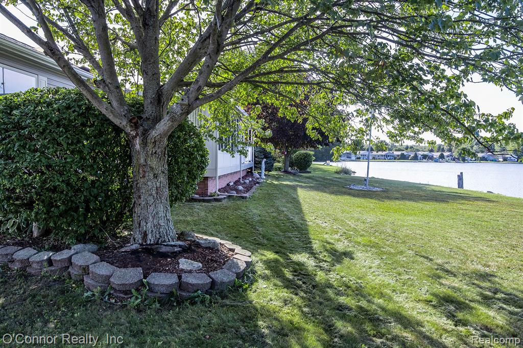 598 Trout Lake Court Property Photo 29