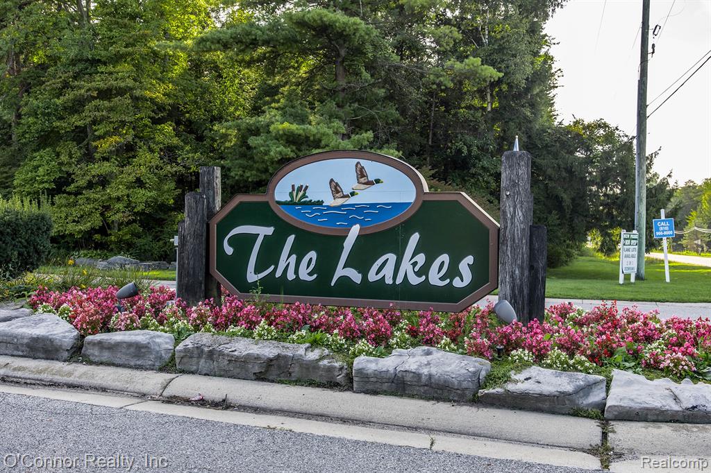 598 Trout Lake Court Property Photo 32