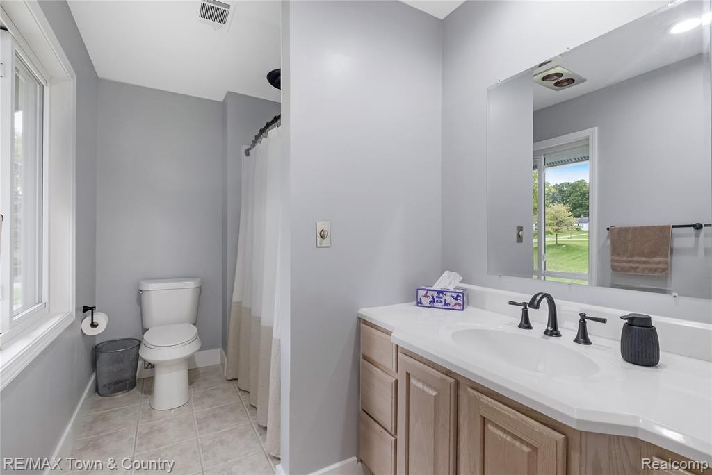7492 River Road Property Photo 39