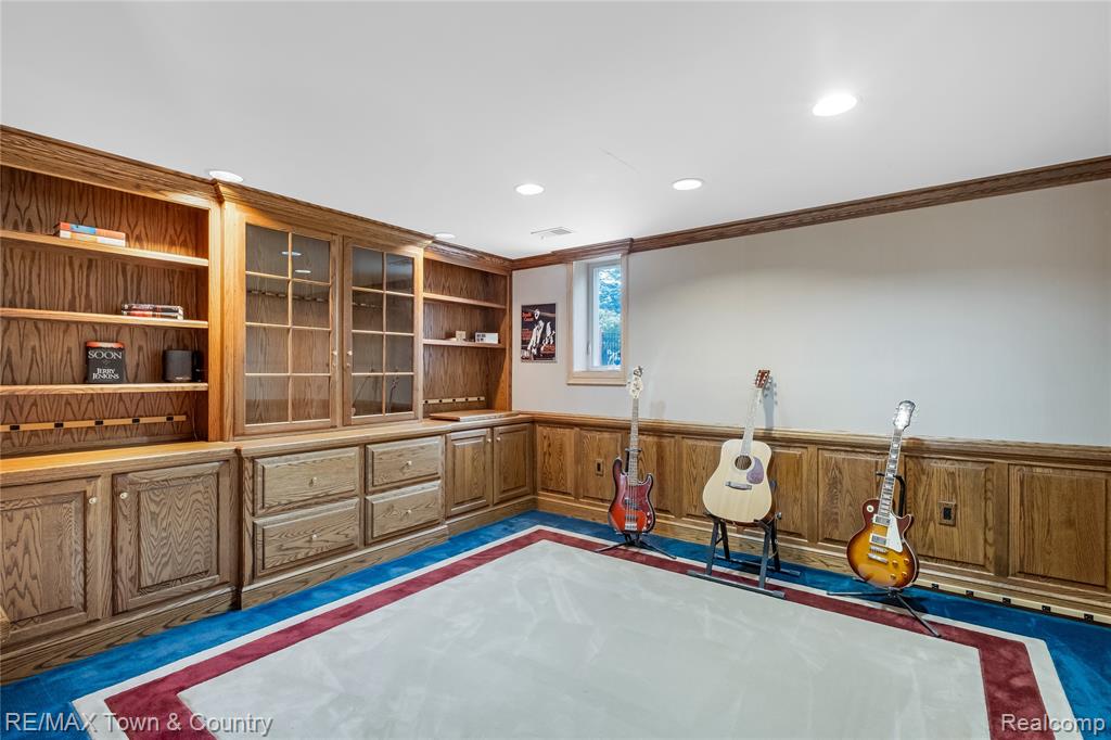 7492 River Road Property Photo 48