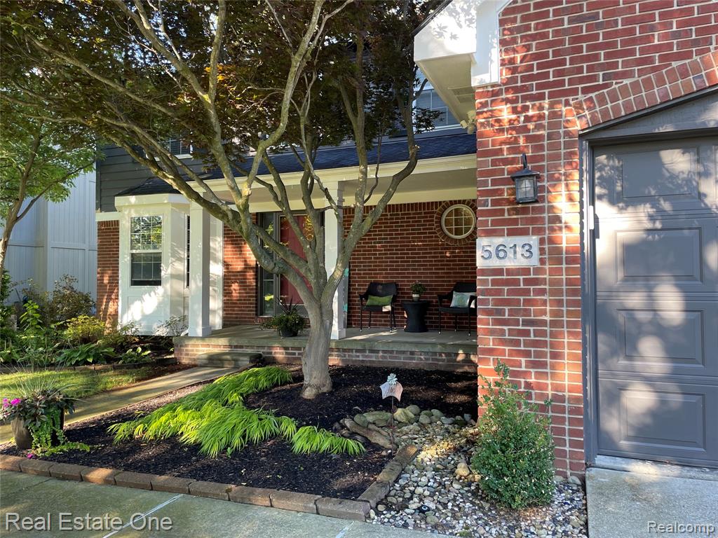 5613 Adderstone Drive Property Photo 5