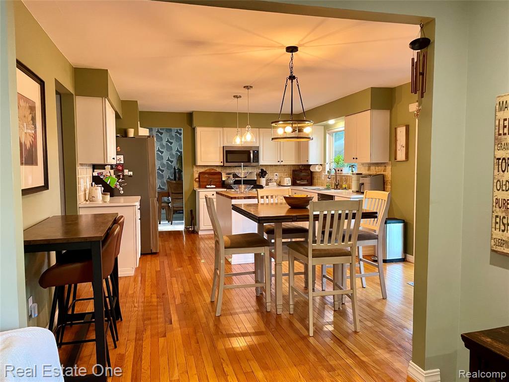 5613 Adderstone Drive Property Photo 11