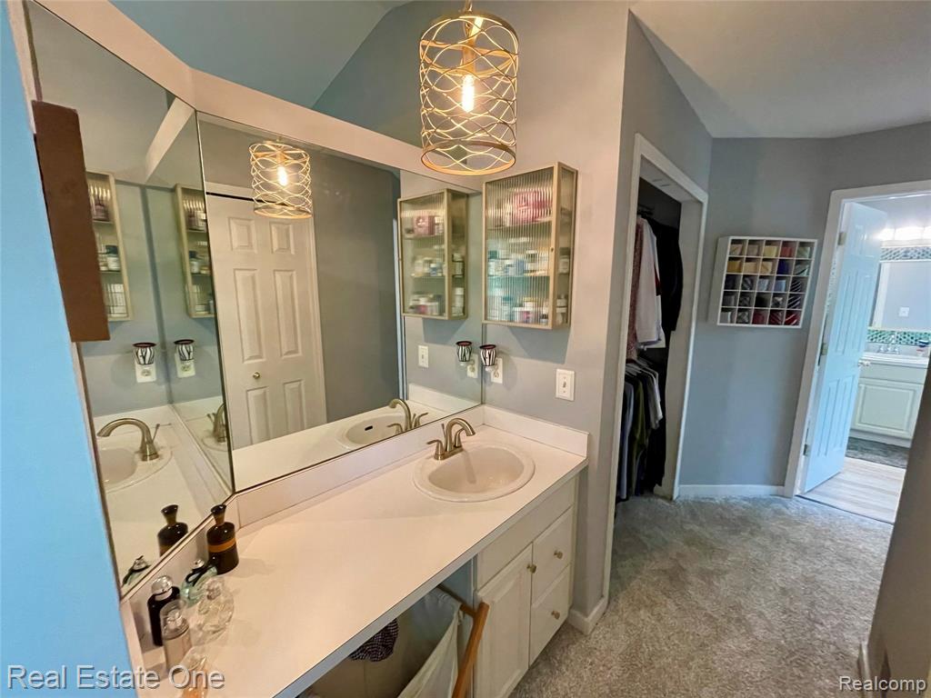 5613 Adderstone Drive Property Photo 24