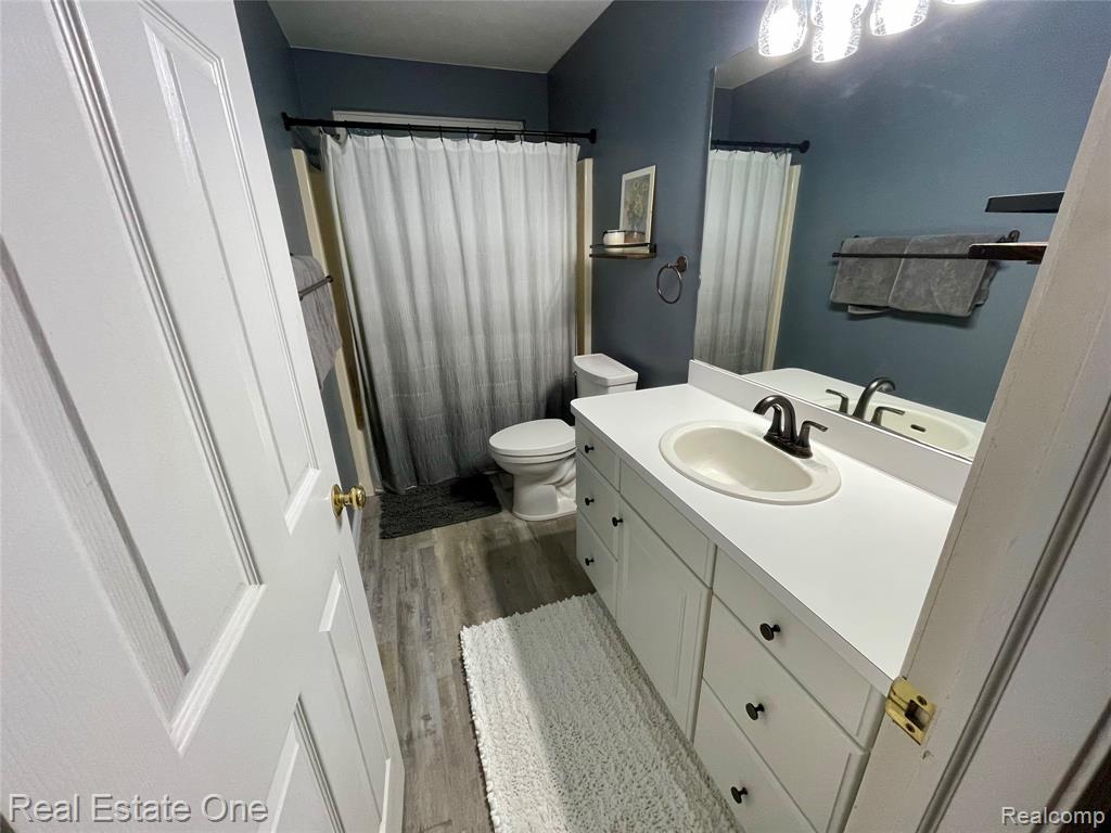 5613 Adderstone Drive Property Photo 32