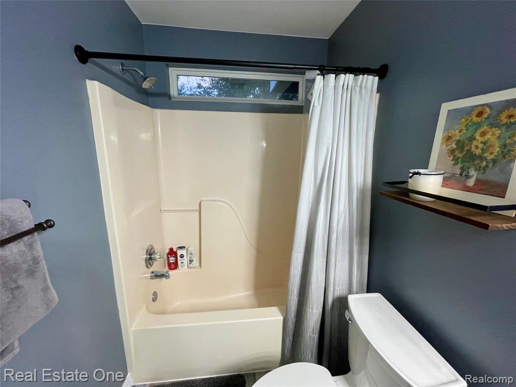 5613 Adderstone Drive Property Photo 33